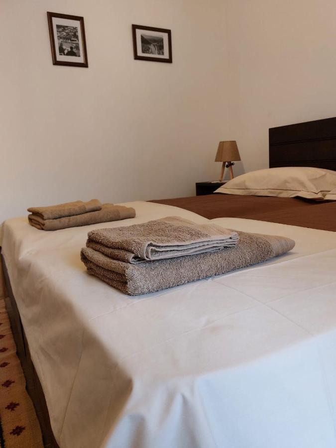 Guest House Gorani Берат Екстер'єр фото