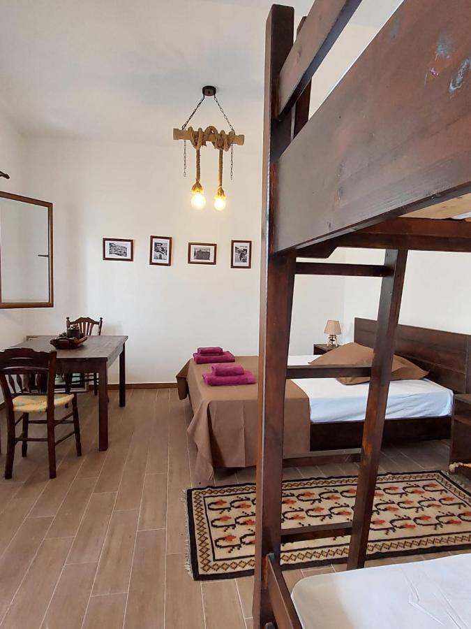 Guest House Gorani Берат Екстер'єр фото