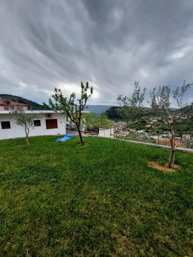 Guest House Gorani Берат Екстер'єр фото