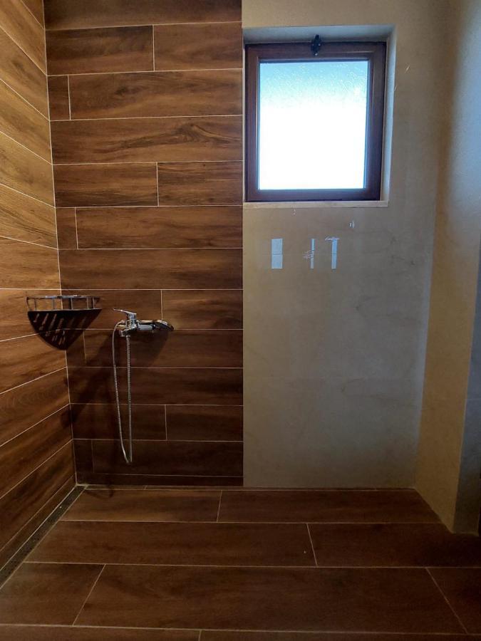 Guest House Gorani Берат Екстер'єр фото
