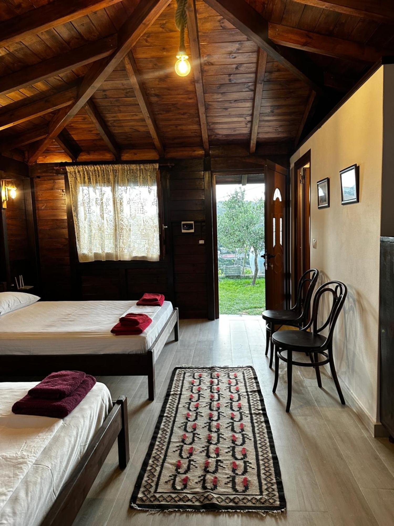 Guest House Gorani Берат Екстер'єр фото